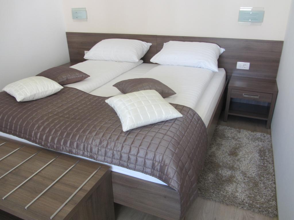 Villa Tollazzi Logatec Zimmer foto